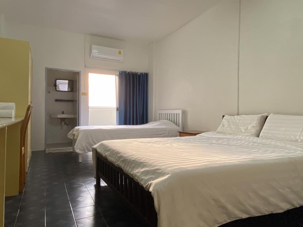 Monta Apartment Bangsaen Eksteriør billede