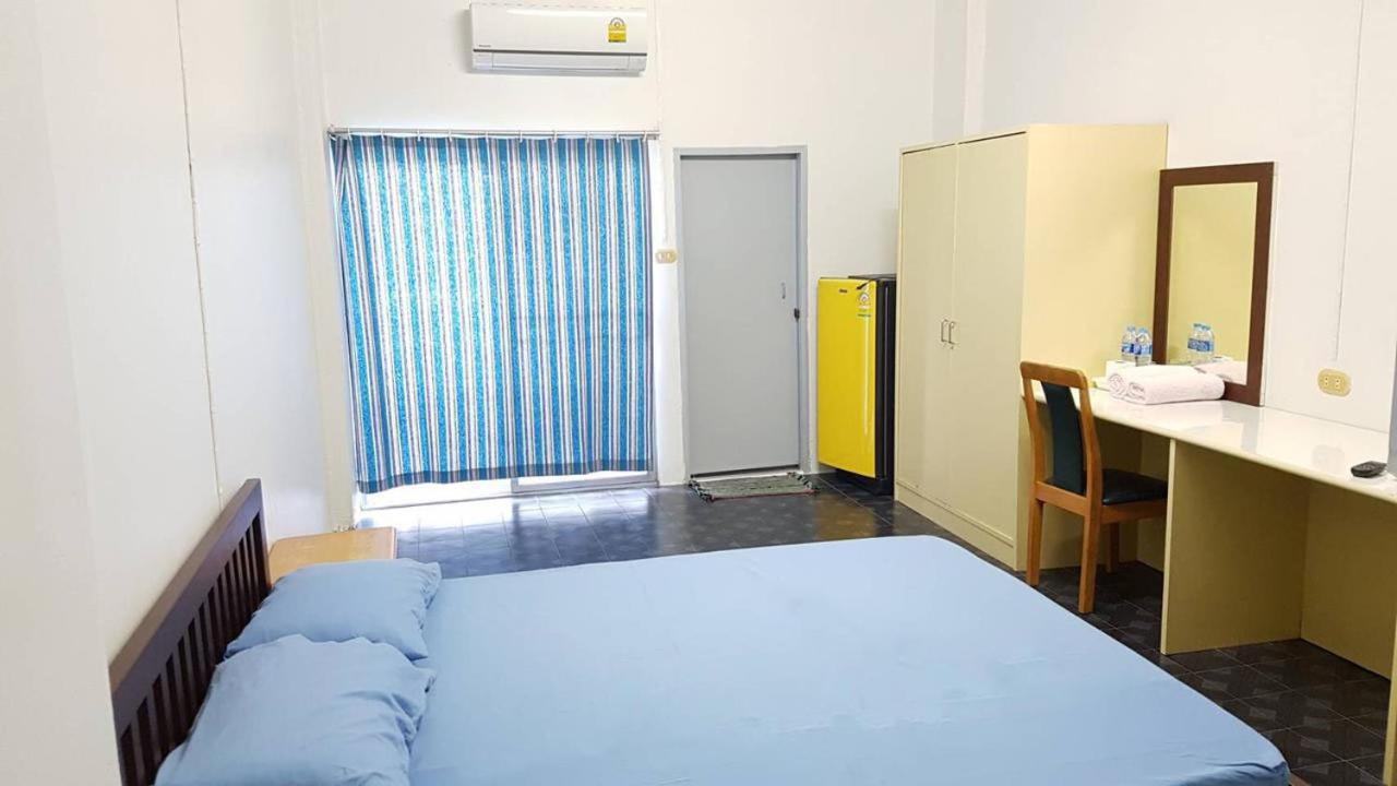 Monta Apartment Bangsaen Eksteriør billede